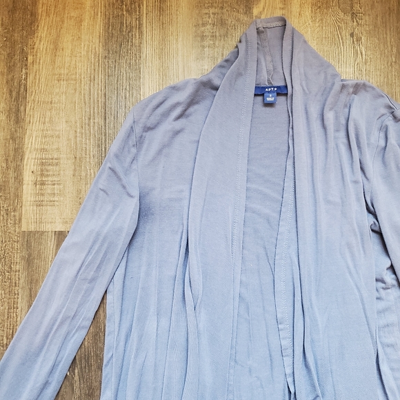 Cardigan - Picture 3 of 8